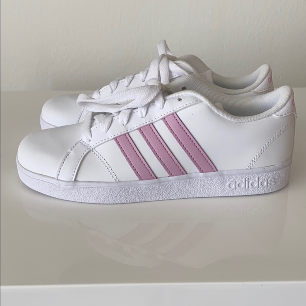 ⭐️💜💜Girls Adidas Purple Grand Court Sneaker 💜⭐️